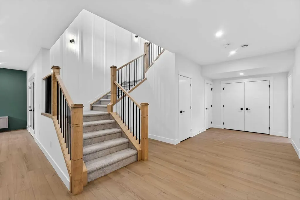 32 Lakes Estates Circle Strathmore AB T1P 0B7