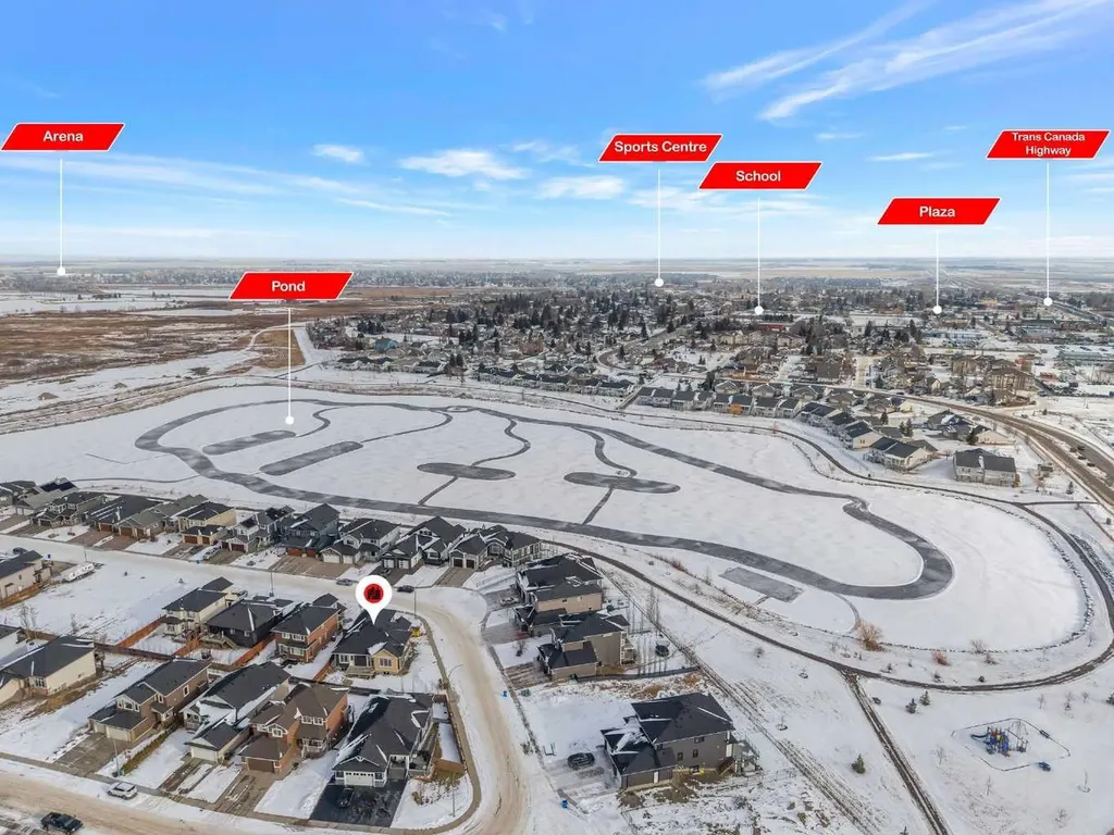 32 Lakes Estates Circle Strathmore AB T1P 0B7