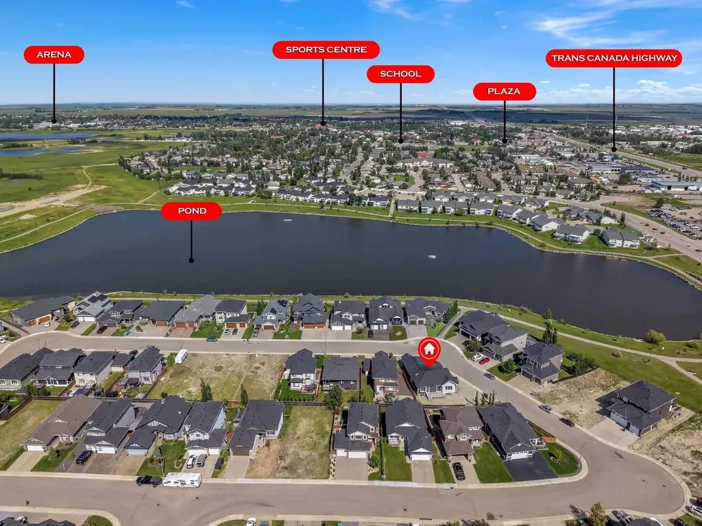 32 Lakes Estates Circle Strathmore AB T1P 0B7