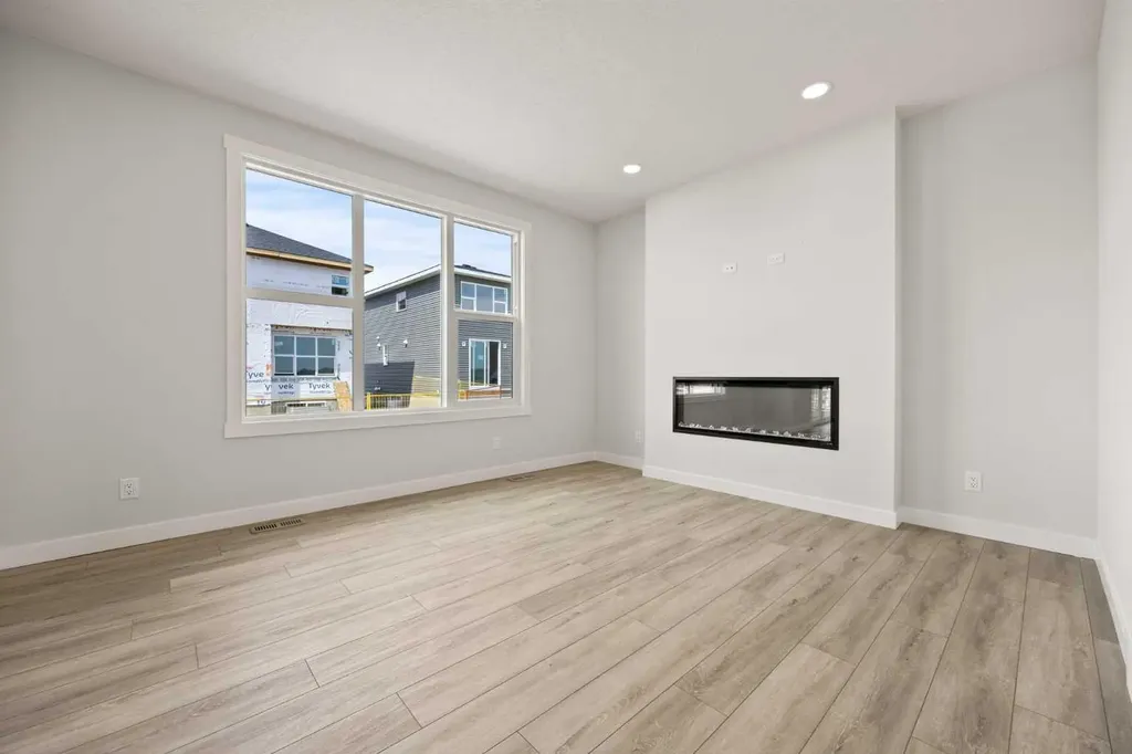 446 Kinniburgh Loop Chestermere AB T1X 3C4