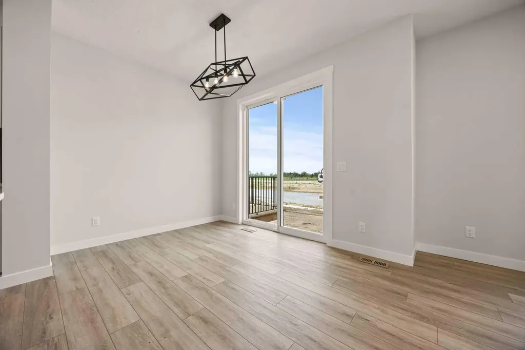 446 Kinniburgh Loop Chestermere AB T1X 3C4