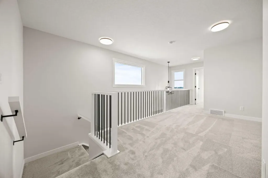 446 Kinniburgh Loop Chestermere AB T1X 3C4