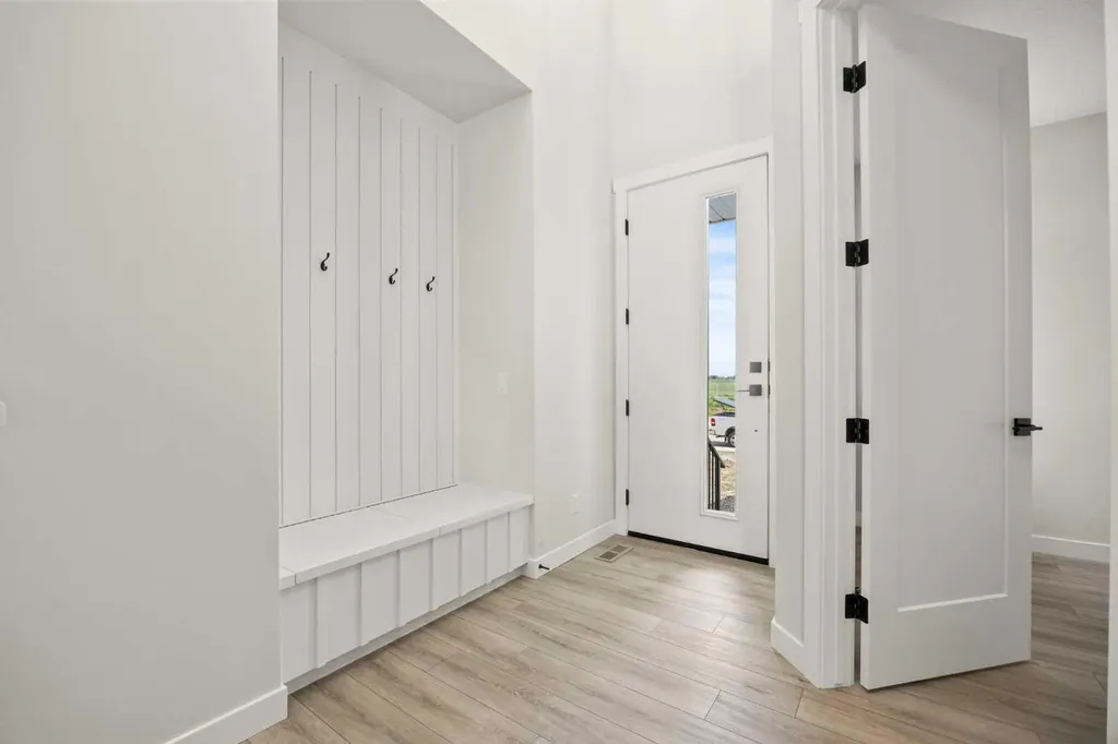 446 Kinniburgh Loop Chestermere AB T1X 3C4
