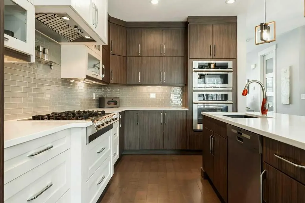 1939 26 Avenue SW Calgary AB T2T 1E4