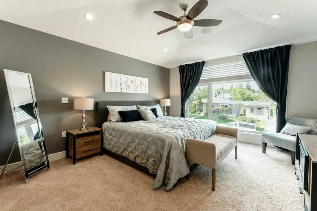 1939 26 Avenue SW Calgary AB T2T 1E4
