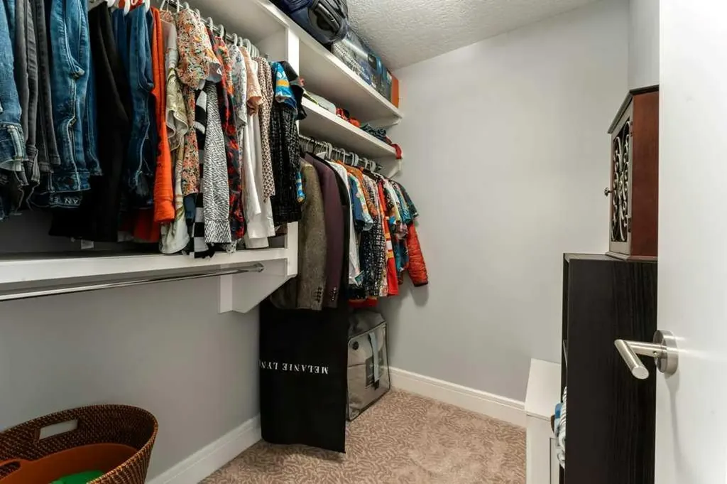 1939 26 Avenue SW Calgary AB T2T 1E4