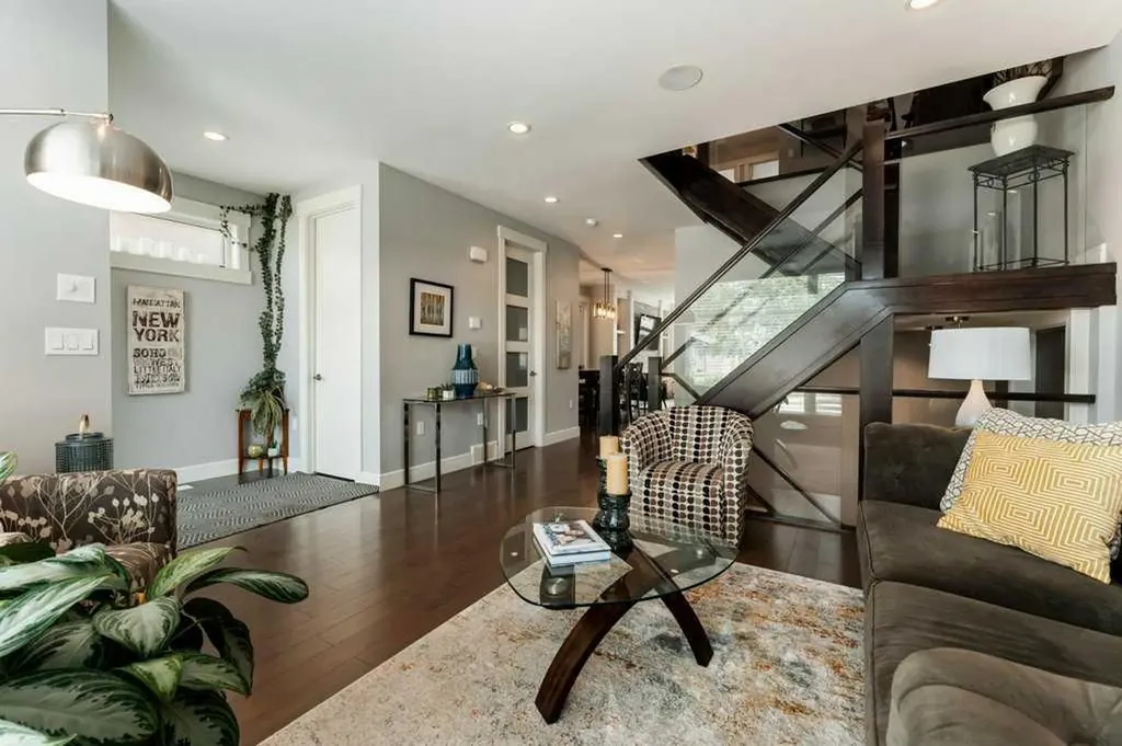 1939 26 Avenue SW Calgary AB T2T 1E4