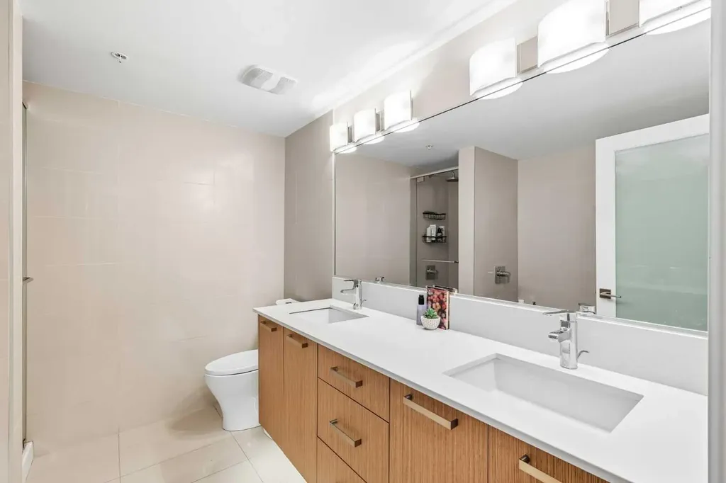 1029 15 Avenue SW Calgary AB T2R0S5