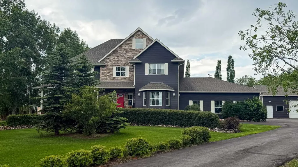 33049 Range Road 12 Rural Mountain View County AB T4H 4N3