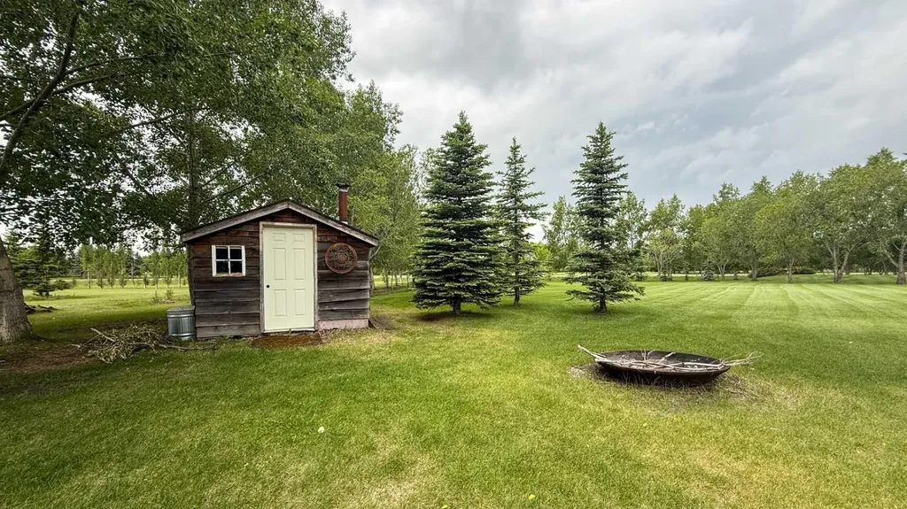 33049 Range Road 12 Rural Mountain View County AB T4H 4N3