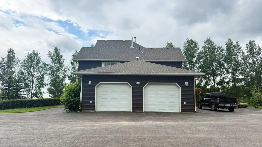 33049 Range Road 12 Rural Mountain View County AB T4H 4N3