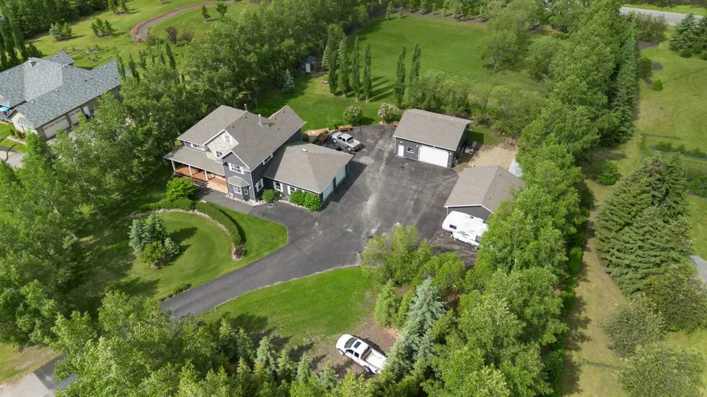 33049 Range Road 12 Rural Mountain View County AB T4H 4N3
