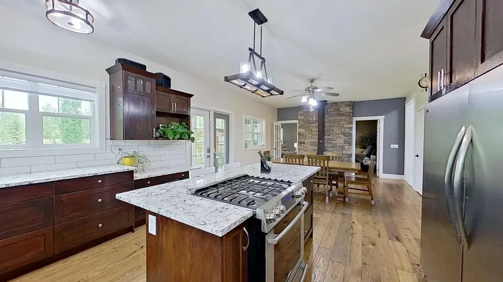 33049 Range Road 12 Rural Mountain View County AB T4H 4N3