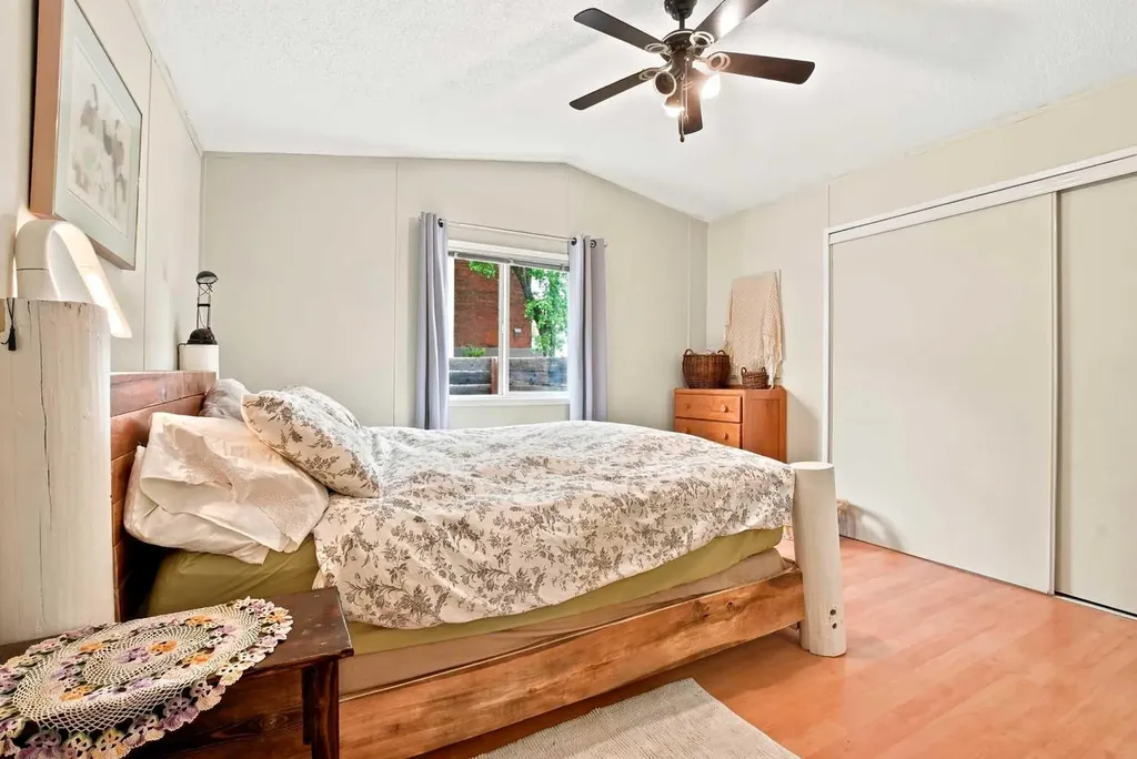 5029 34 Street Red Deer AB T4N 0P4
