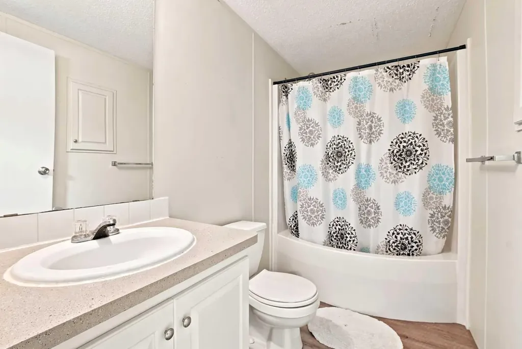 5029 34 Street Red Deer AB T4N 0P4