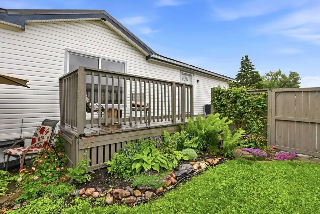 5029 34 Street Red Deer AB T4N 0P4