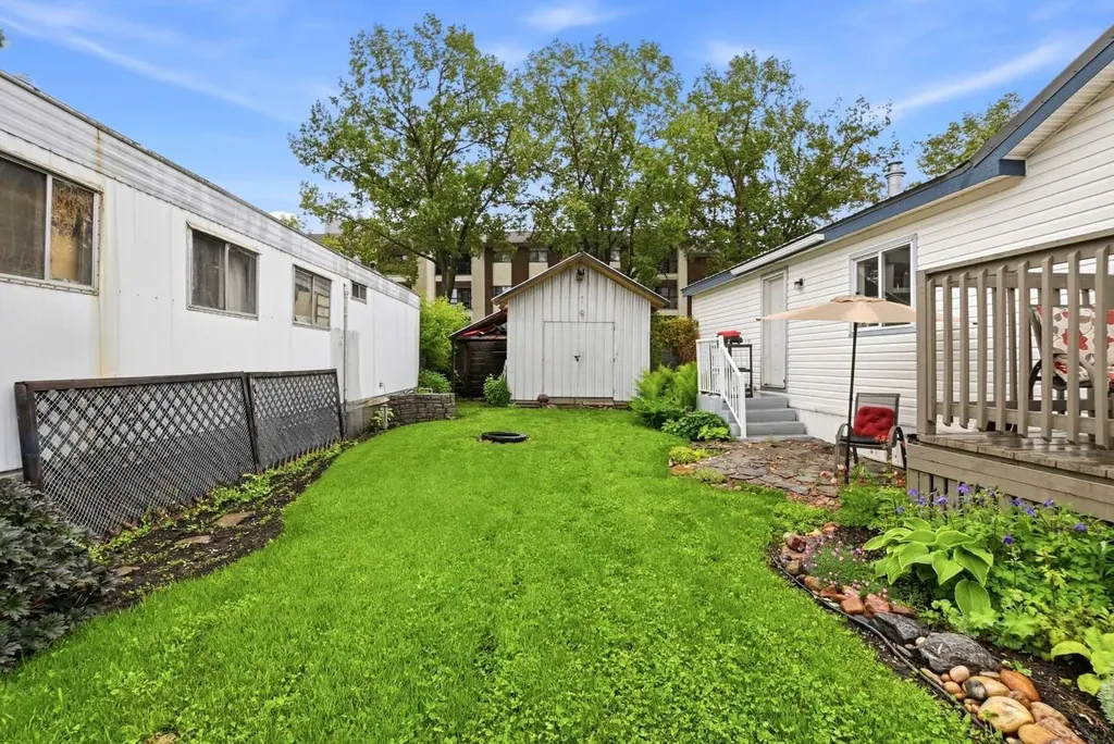 5029 34 Street Red Deer AB T4N 0P4
