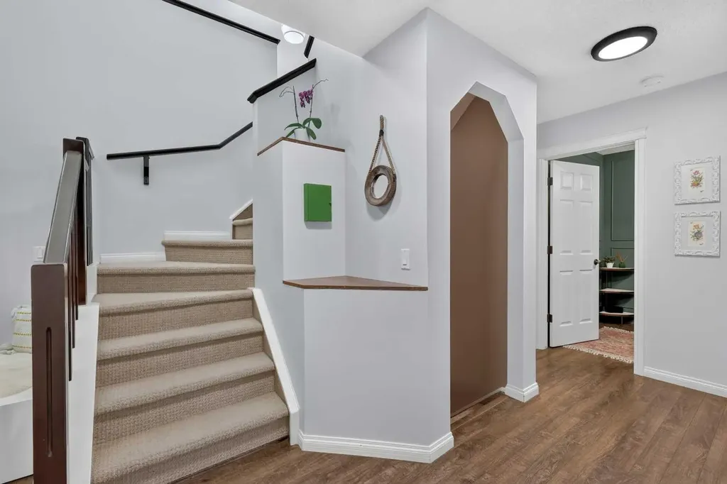 240 Auburn Glen Manor SE Calgary AB T3M 0L2