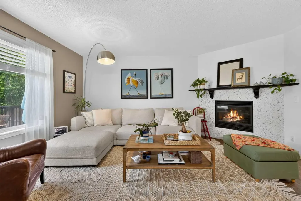 240 Auburn Glen Manor SE Calgary AB T3M 0L2