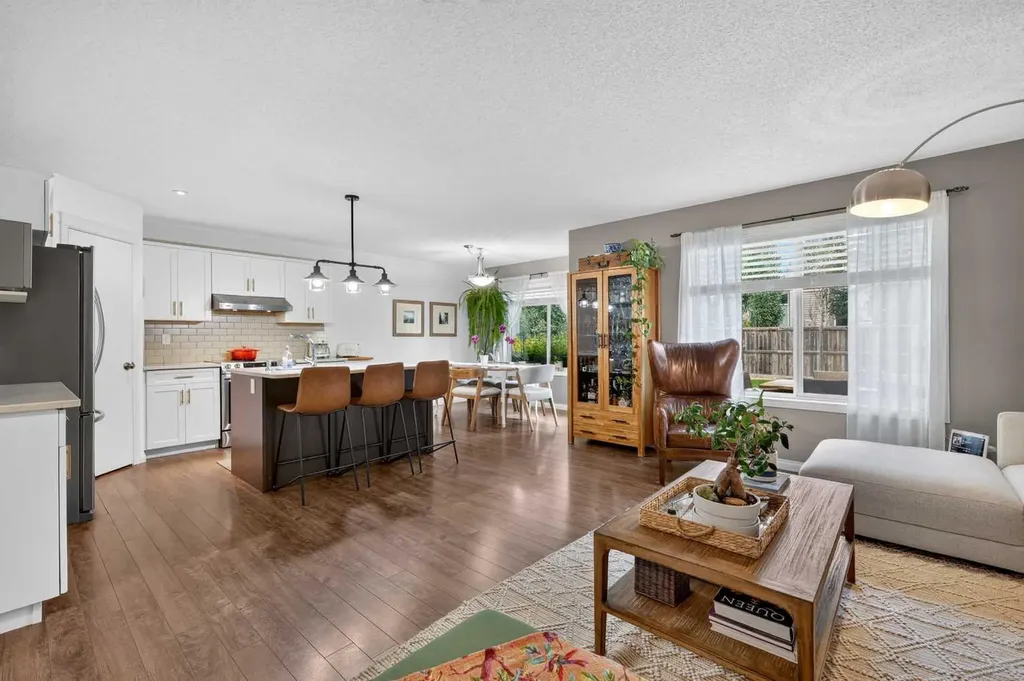 240 Auburn Glen Manor SE Calgary AB T3M 0L2