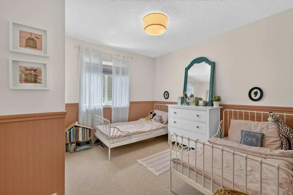 240 Auburn Glen Manor SE Calgary AB T3M 0L2
