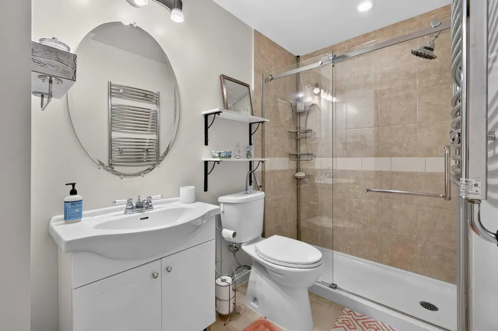 240 Auburn Glen Manor SE Calgary AB T3M 0L2