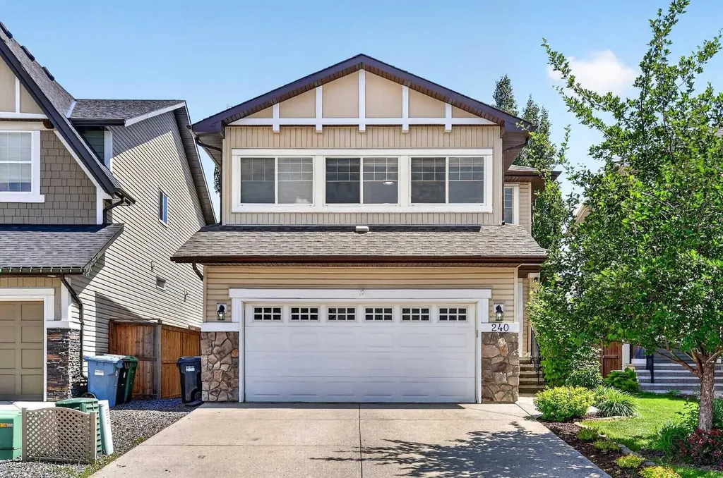 240 Auburn Glen Manor SE Calgary AB T3M 0L2