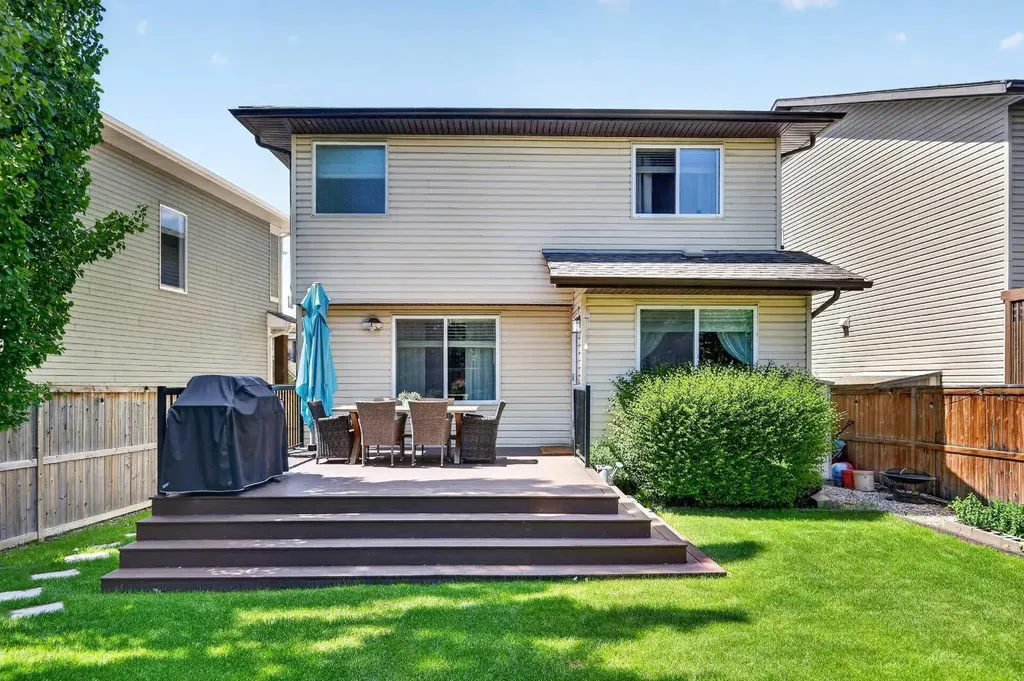 240 Auburn Glen Manor SE Calgary AB T3M 0L2