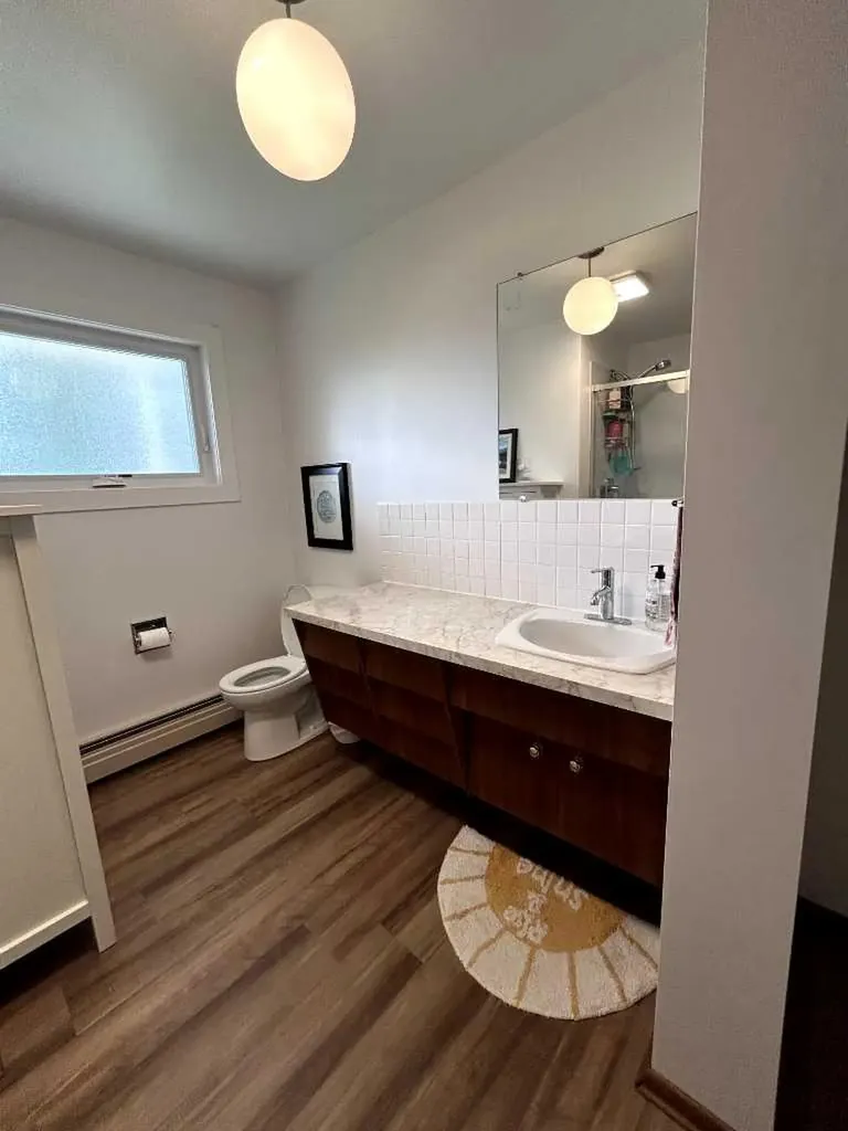 668 Prospect Drive SW Medicine Hat AB T1A 4C1