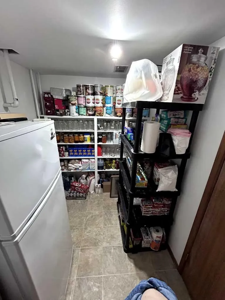 668 Prospect Drive SW Medicine Hat AB T1A 4C1
