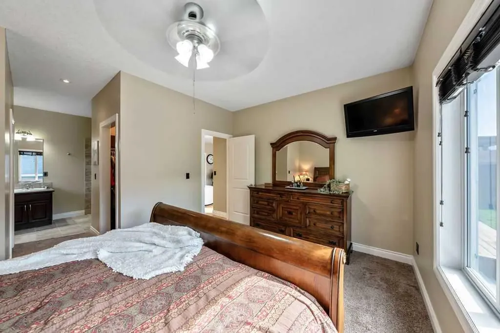 709 3 Street SW Diamond Valley AB T0L 0H0
