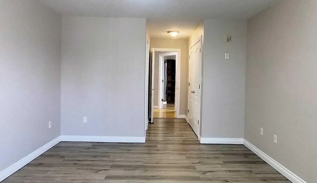 5037 7 Avenue Edson AB T7E 0A8