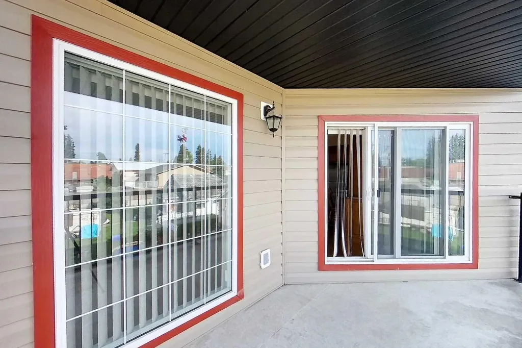 5037 7 Avenue Edson AB T7E 0A8