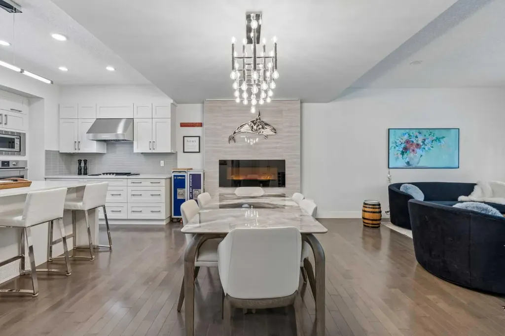38 Victoria Cross Boulevard SW Calgary AB T3E7V2