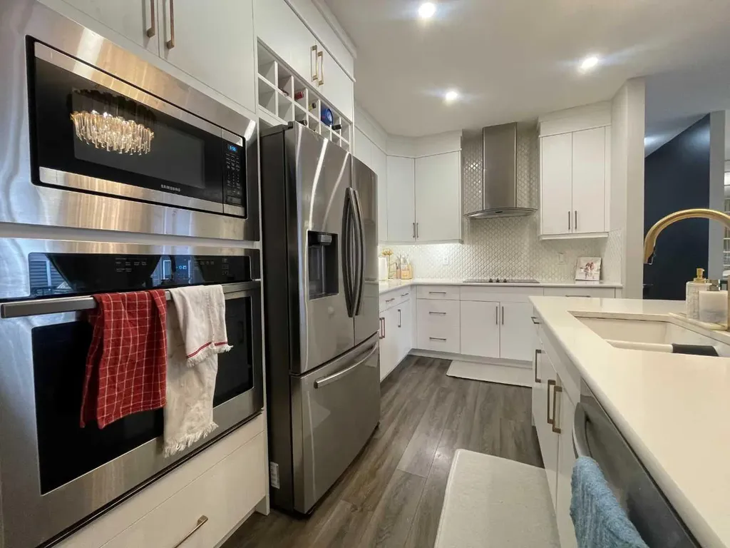220 Carringham Road NW Calgary AB T3P 1V4