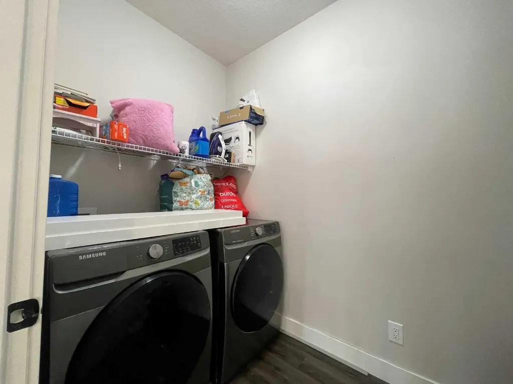 220 Carringham Road NW Calgary AB T3P 1V4