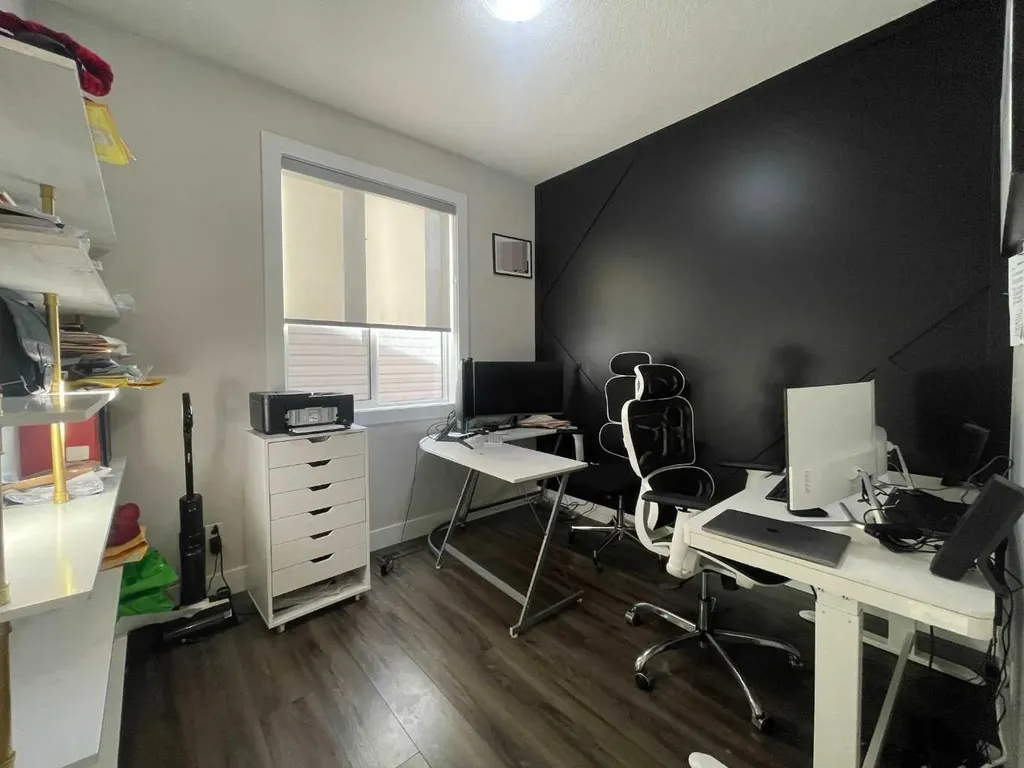 220 Carringham Road NW Calgary AB T3P 1V4