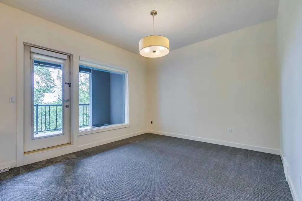 2101 17 Street SW Calgary AB T2P 4M5