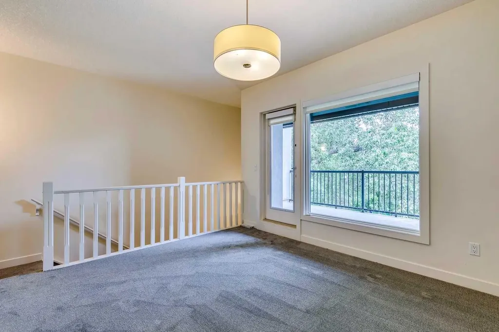 2101 17 Street SW Calgary AB T2P 4M5