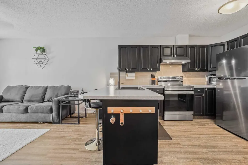 855 Columbia Boulevard W Lethbridge AB T1K 4B7
