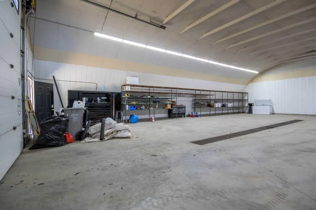 5113 Highway 27 Highway Rural Mountain View County AB T0M 1X0