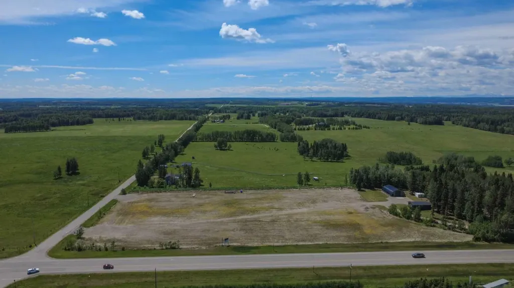 5113 Highway 27 Highway Rural Mountain View County AB T0M 1X0