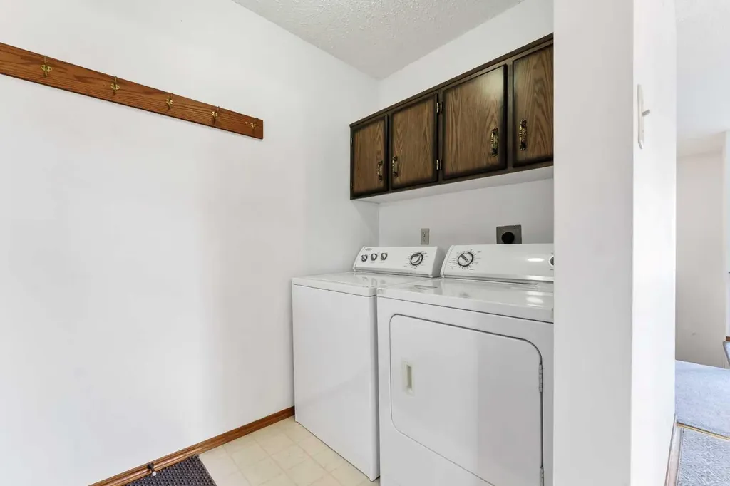 13 Rossland Place SE Medicine Hat AB T1B 1Z8