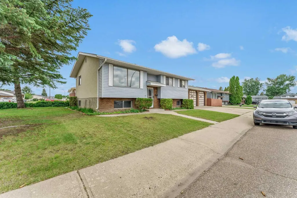 13 Rossland Place SE Medicine Hat AB T1B 1Z8