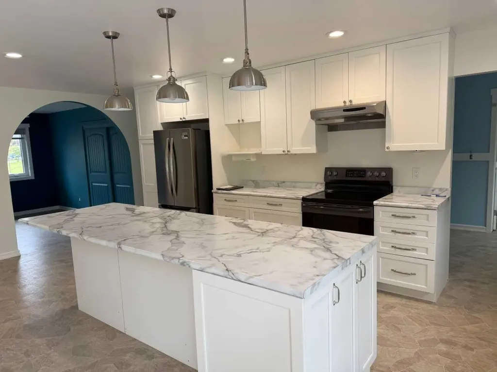 5709 57 Avenue Rocky Mountain House AB T4T1A2