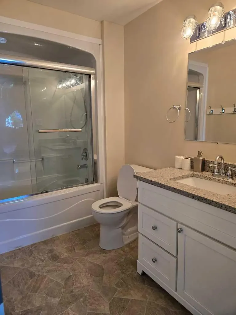 5709 57 Avenue Rocky Mountain House AB T4T1A2