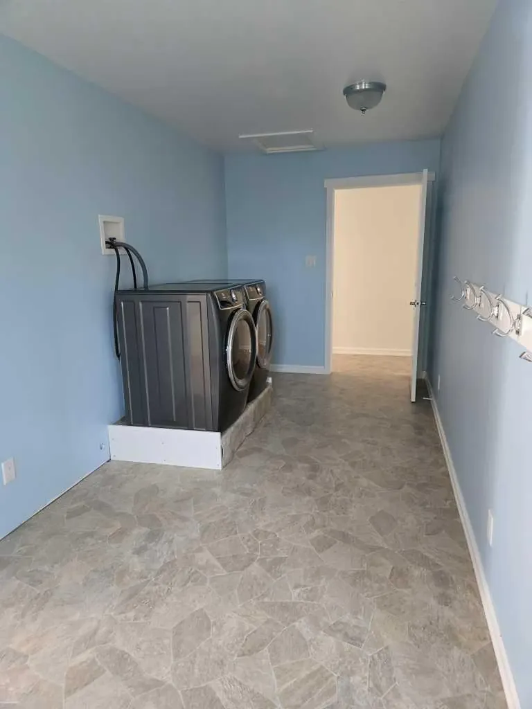 5709 57 Avenue Rocky Mountain House AB T4T1A2