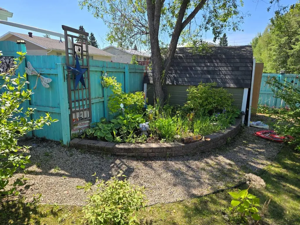 5709 57 Avenue Rocky Mountain House AB T4T1A2
