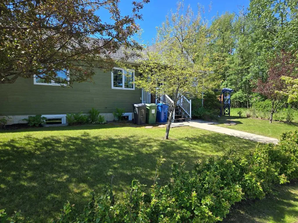5709 57 Avenue Rocky Mountain House AB T4T1A2
