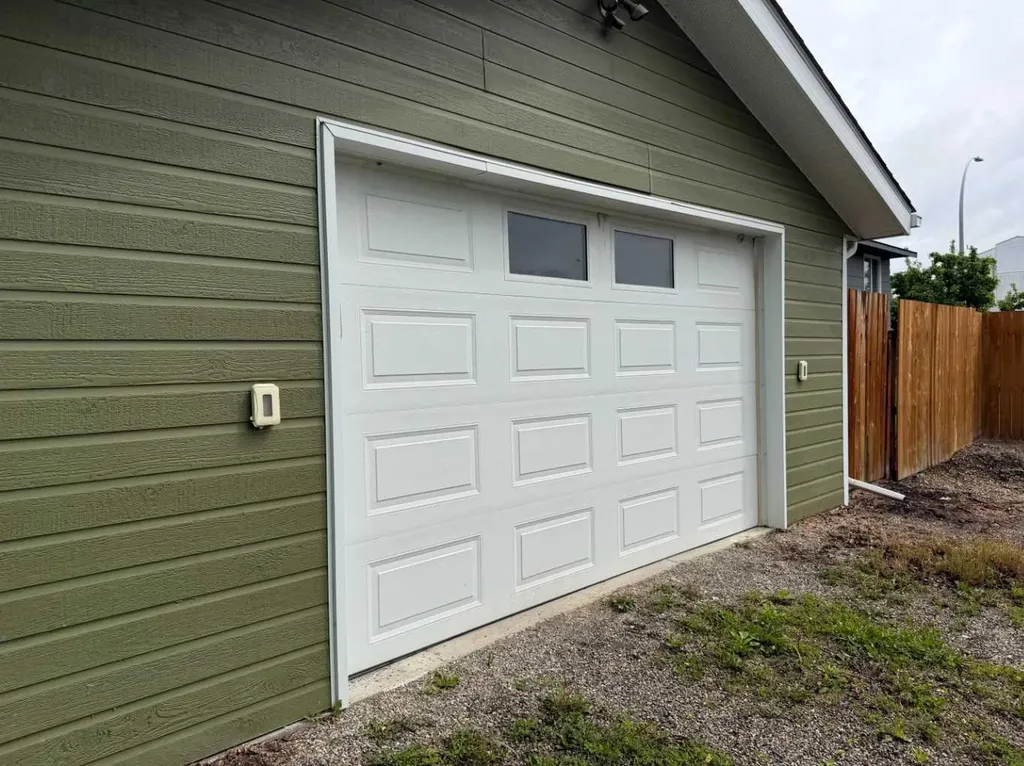 5709 57 Avenue Rocky Mountain House AB T4T1A2